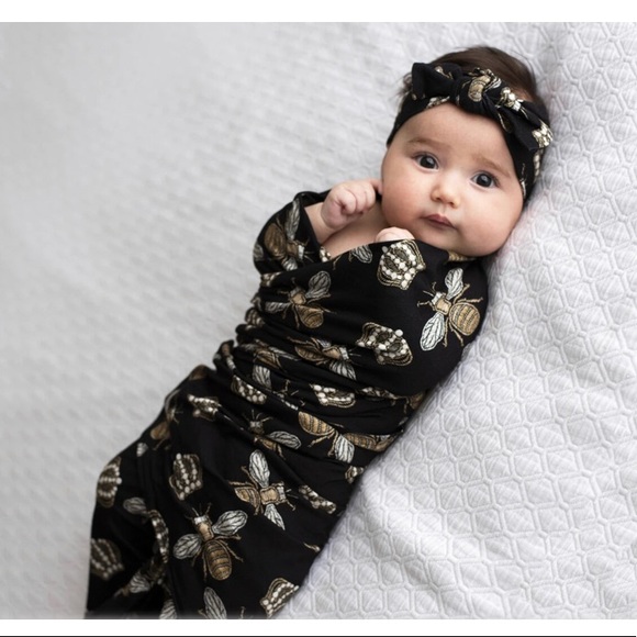 🐝NIB LBB Swaddle Set🐝 - Picture 1 of 2
